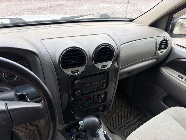 2005-gmc-envoy-image-27