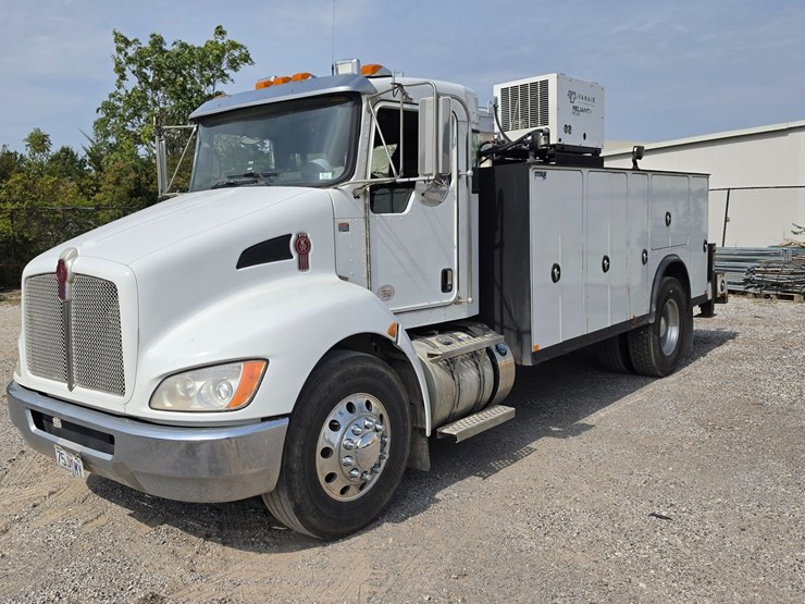 2018-kenworth-t370-image-1