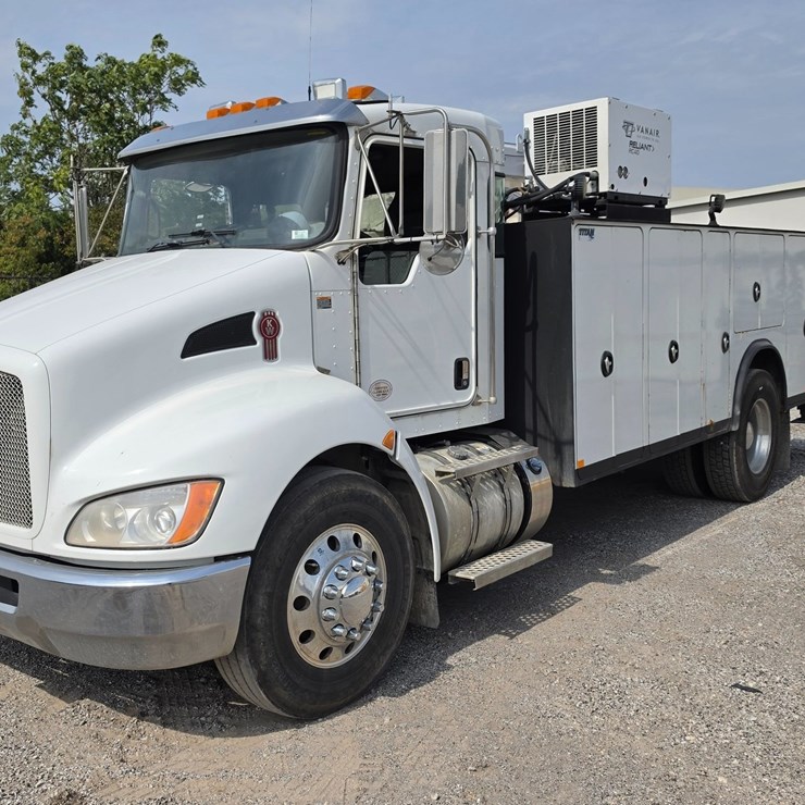 2018 KENWORTH T370