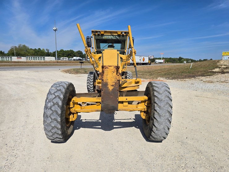2005-caterpillar-12h-image-19