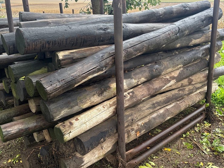 wood-post-and-stand-image-7