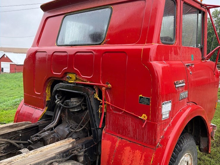 1970-gmc-5500-image-36
