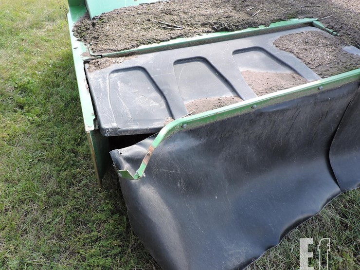 john-deere-835-image-5