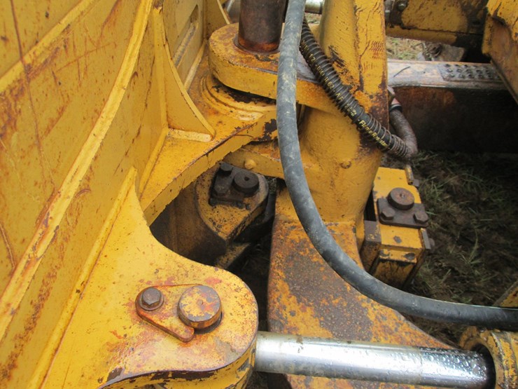 caterpillar-d5m-lgp-image-24