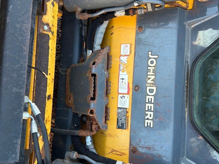 deere-318g-image-22