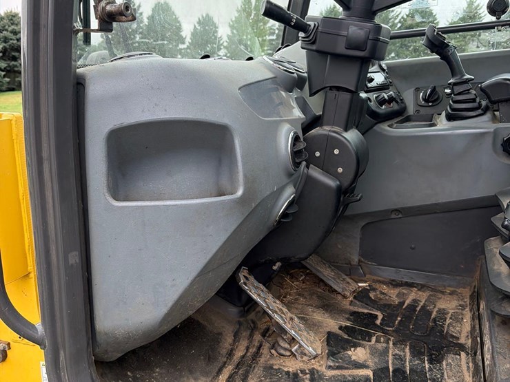 new-holland-w80c-image-28