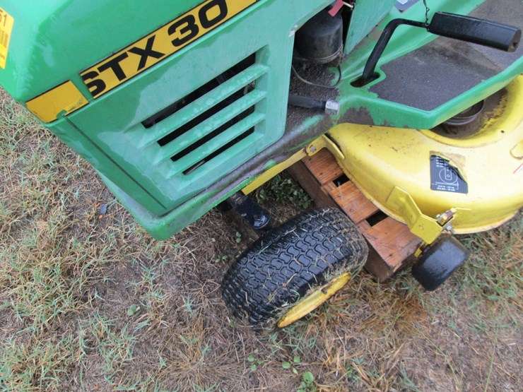 john-deere-stx30-image-11
