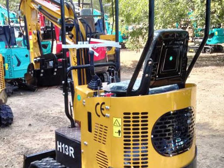 #22-•-cfg-mini-excavator---h13r-image-3