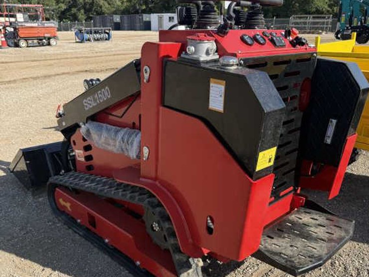 #134-•-yanmar-diesel-mini-skid-steer---ssl1500-image-3