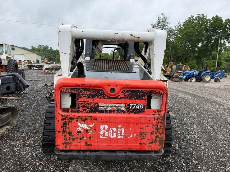 2018-bobcat-t740-image-3