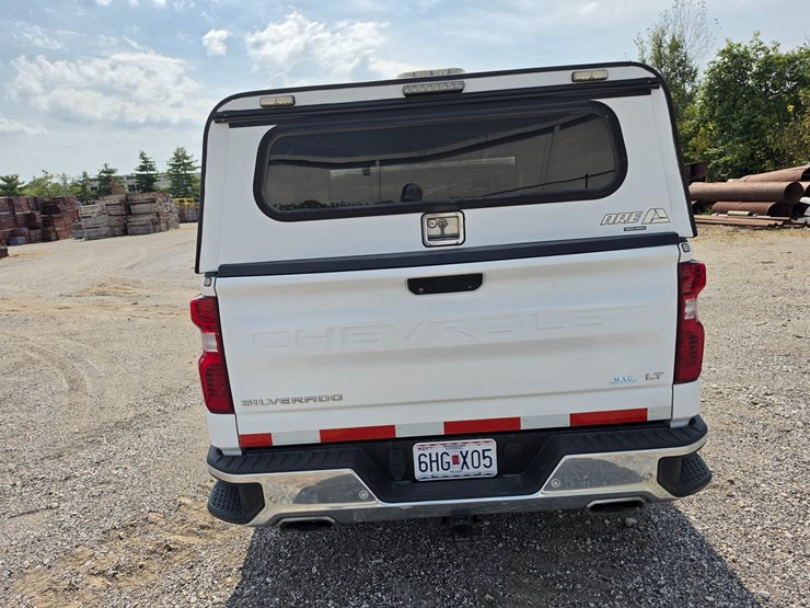#25311-•-2019-chevrolet-silverado-pickup-truck-image-12