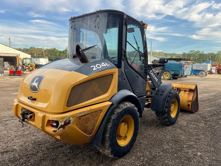 deere-204l-image-6