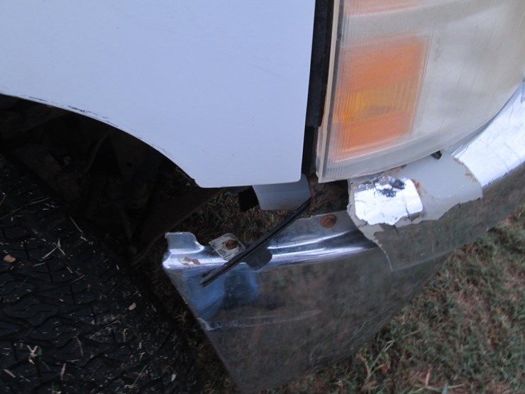 2011-chevrolet-2500hd-image-17