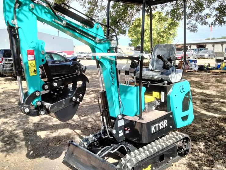 #8-•-cfg-mini-excavator---kt13r-image-1