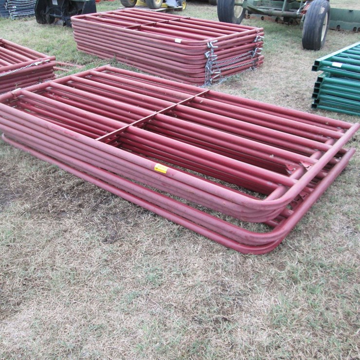 #46054 • Lot of (7) 8' Gates INV#46054