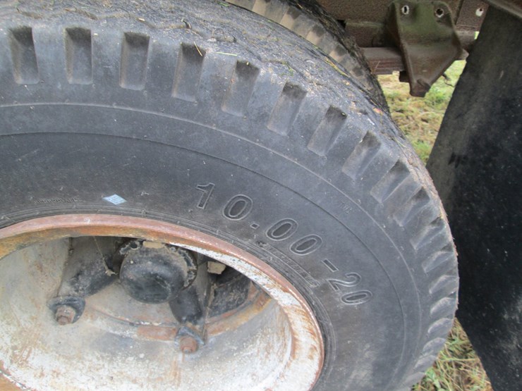 1974-ford-f750-image-7
