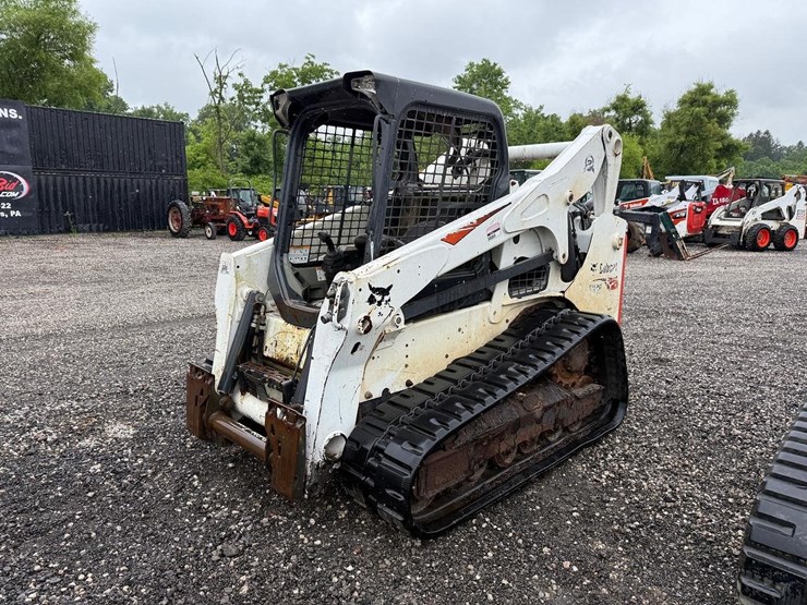 2018-bobcat-t740-image-8