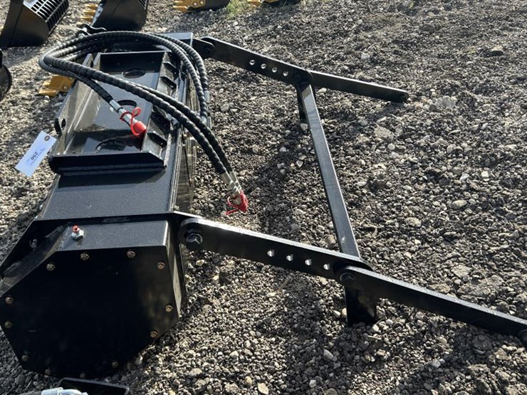 #256-•-mini-skid-steer-40"-hydraulic-mulcher-image-4
