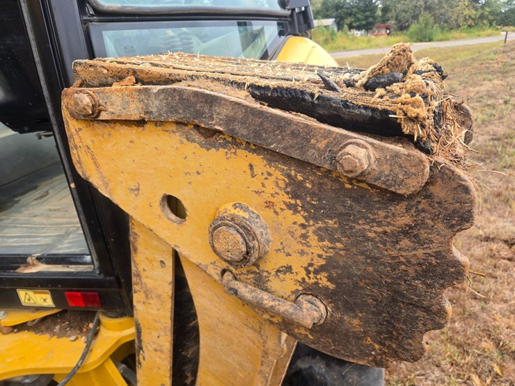 caterpillar-420f-image-77