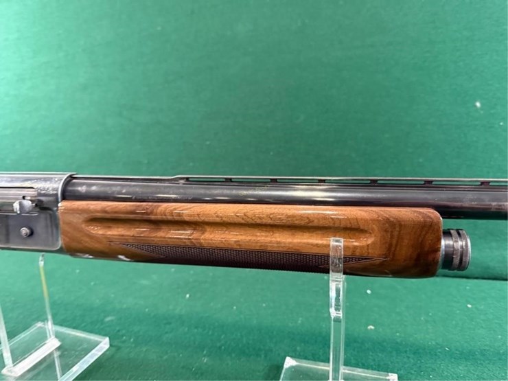 browning-light-twelve-12ga-shotgun-image-6