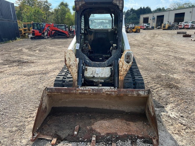 2019-bobcat-t595-image-2