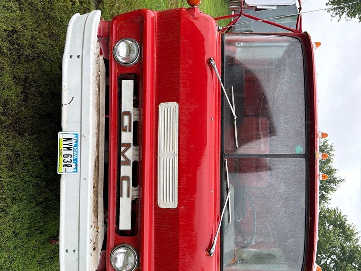 1970-gmc-5500-image-2