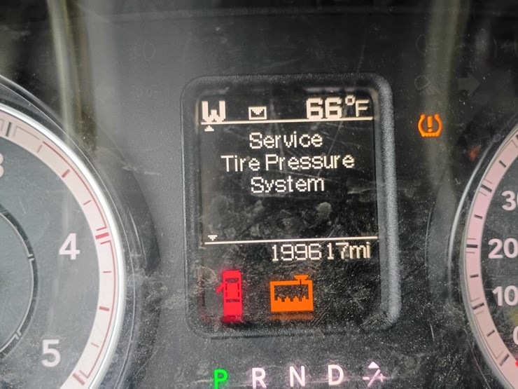 2016-dodge-2500-image-58