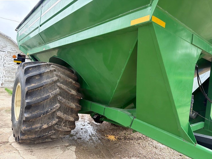 2012-j&m-1051-grain-storm-grain-cart-1-owner-image-18