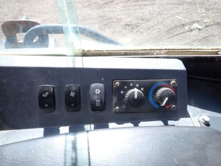 2016-deere-650k-xlt-image-15