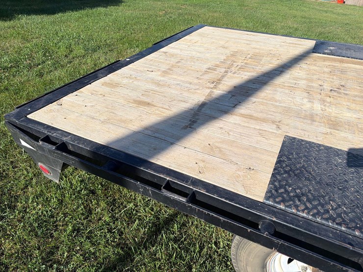 2010-pj-flatbed-image-11