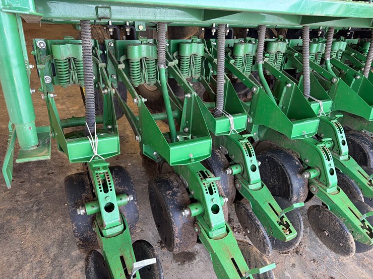 1991-john-deere-1530-image-38
