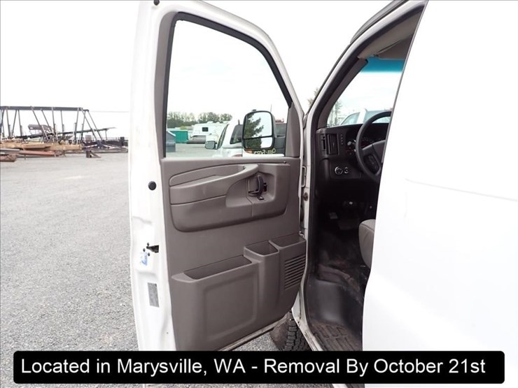2009-chevrolet-express-2500-image-18