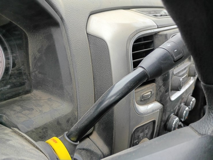 2016-dodge-2500-image-51