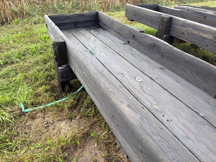 doon-saw-mill-3ft-x-20ft-wood-feed-bunk-image-5