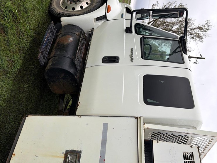 2009-international-durastar-4300-image-72