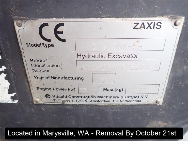 2014-hitachi-zx135us-5b-image-40