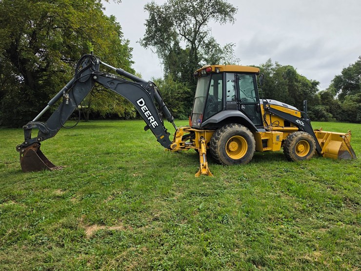 2016-deere-410l-image-14