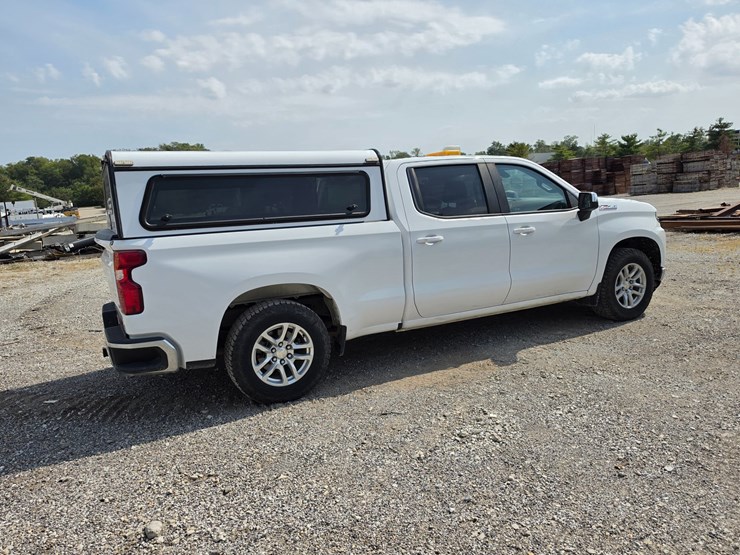 #25311-•-2019-chevrolet-silverado-pickup-truck-image-16