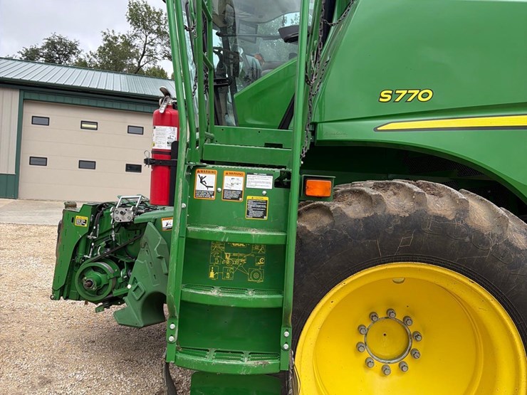 2018-john-deere-s770-image-13