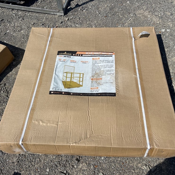 #75 • FORKLIFT MAN BASKET