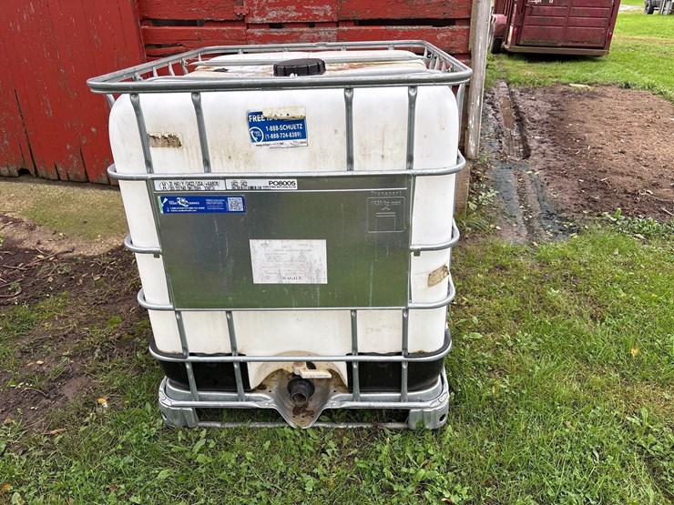 275-gallon-bulk-container-image-1