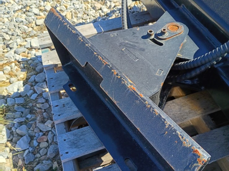 #27025-•-giyi-sweeper-mini-skid-steer-attachment-image-15