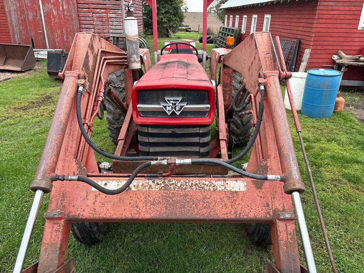 massey-ferguson-165-image-15