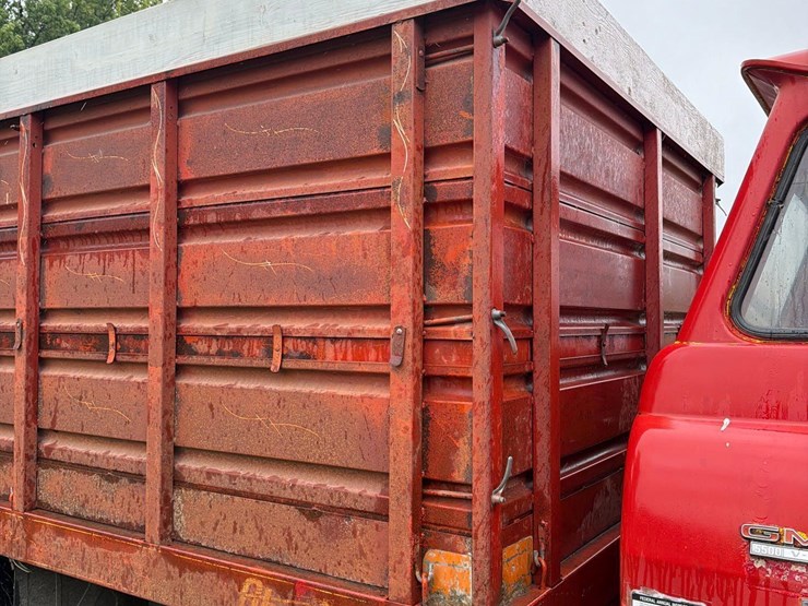1970-gmc-5500-image-31
