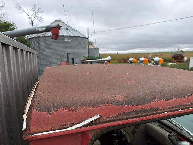 1980-ford-8000-image-55