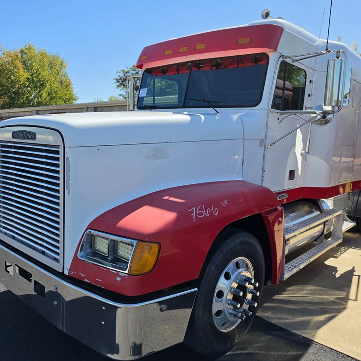 2001 FREIGHTLINER FLD120