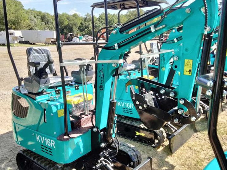 #10-•-cfg-mini-excavator---kv16r-image-2