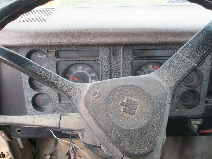 1986-international-s1900-image-30