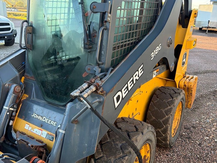 deere-318g-image-23