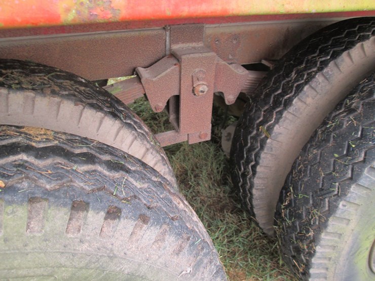 1974-ford-f750-image-11